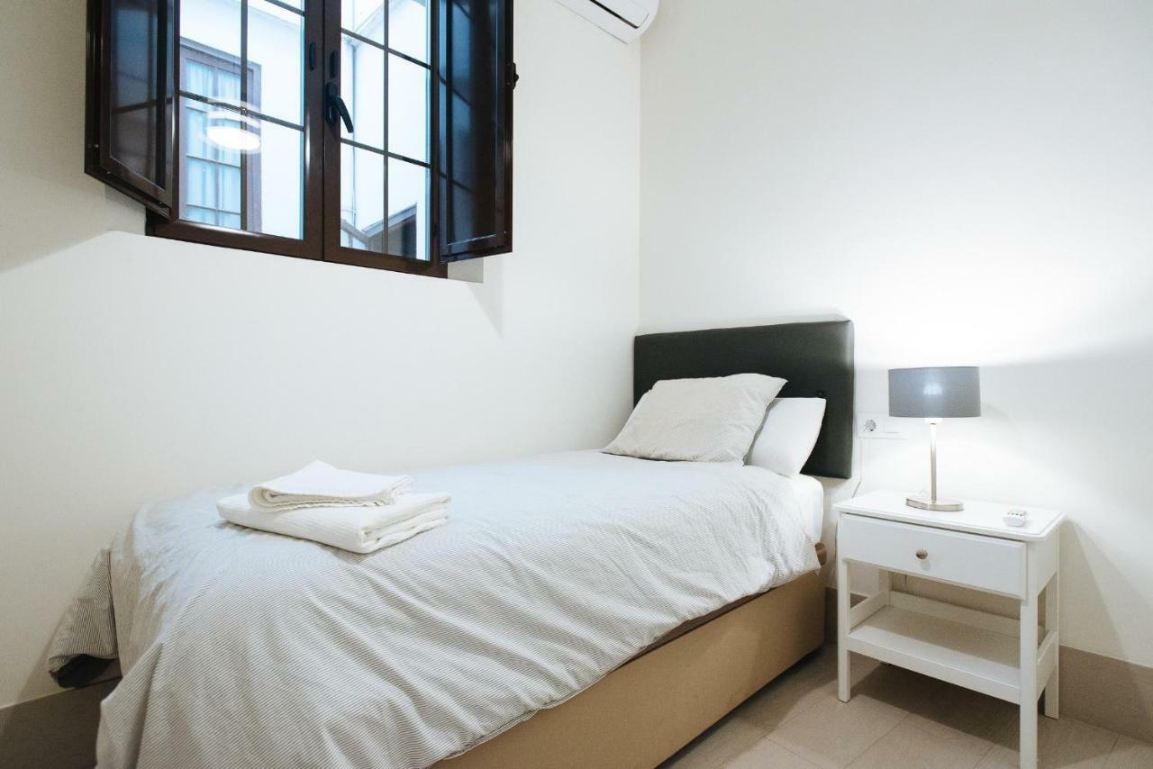Luxury Apartment Penuelas Free Parking セビリア エクステリア 写真