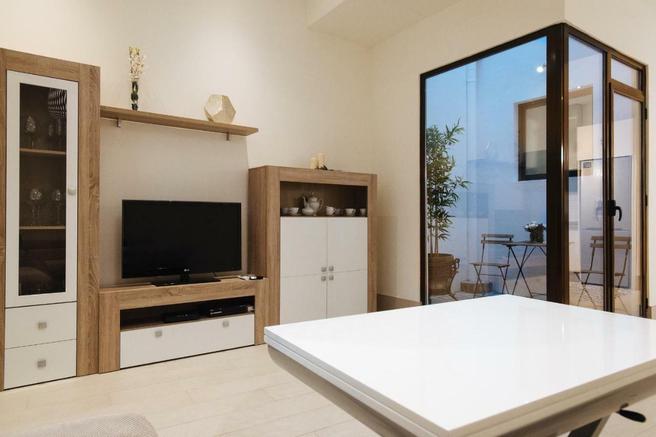 Luxury Apartment Penuelas Free Parking セビリア エクステリア 写真