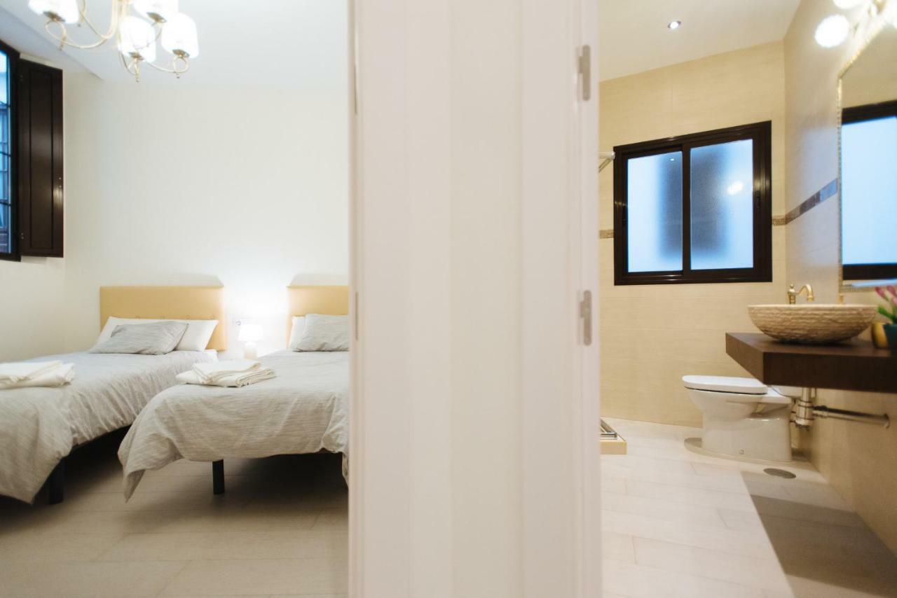 Luxury Apartment Penuelas Free Parking セビリア エクステリア 写真