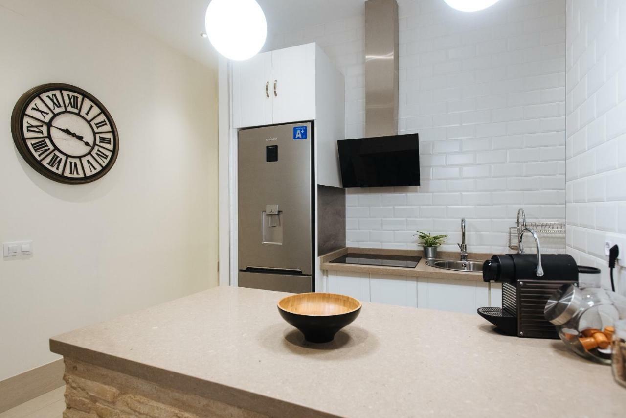 Luxury Apartment Penuelas Free Parking セビリア エクステリア 写真