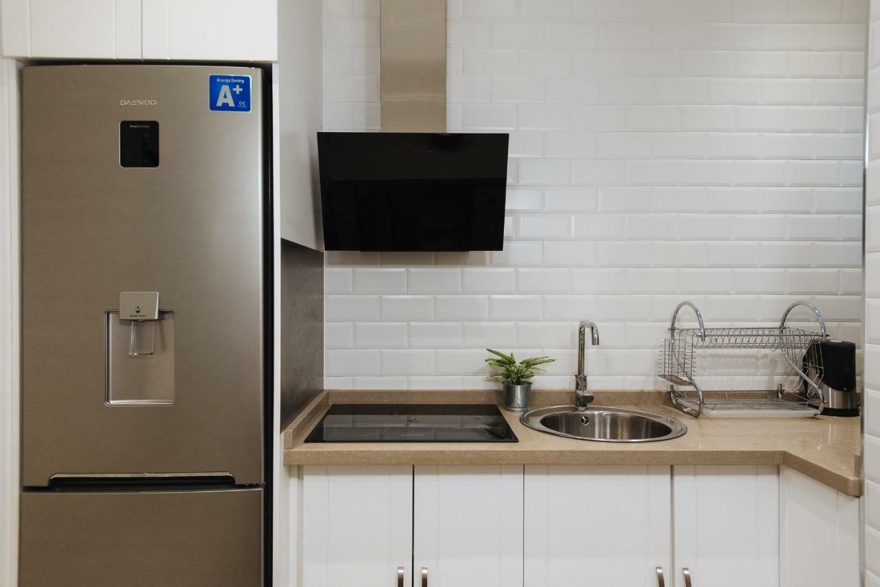 Luxury Apartment Penuelas Free Parking セビリア エクステリア 写真